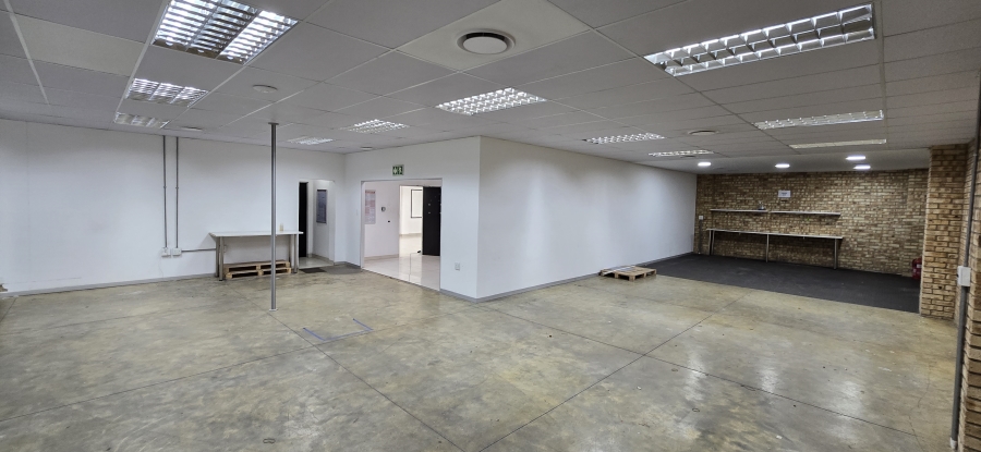 To Let commercial Property for Rent in North Riding Gauteng