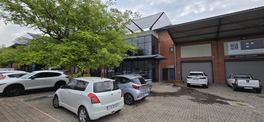 To Let commercial Property for Rent in North Riding Gauteng