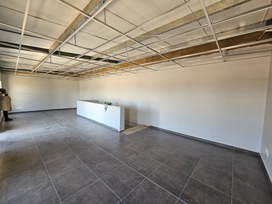 To Let commercial Property for Rent in Knoppieslaagte Gauteng