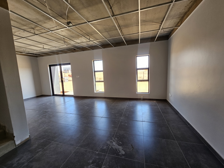 To Let commercial Property for Rent in Knoppieslaagte Gauteng