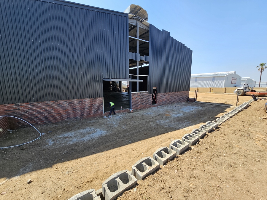 To Let commercial Property for Rent in Knoppieslaagte Gauteng