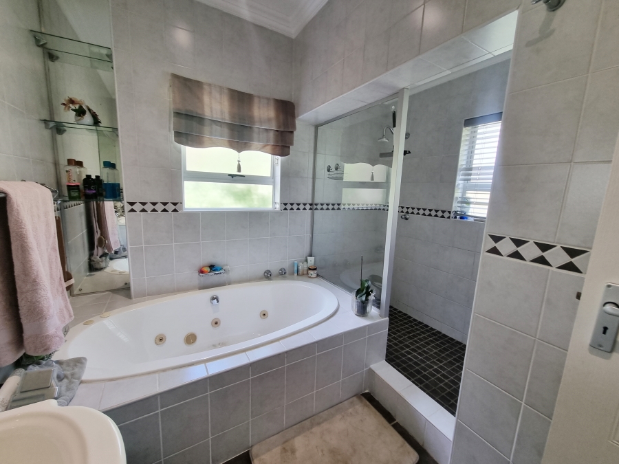 4 Bedroom Property for Sale in Midstream Estate Gauteng