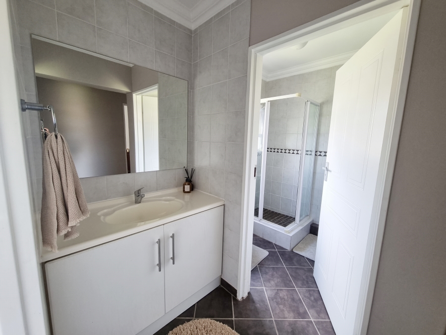4 Bedroom Property for Sale in Midstream Estate Gauteng