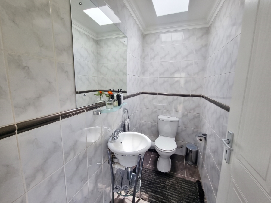 4 Bedroom Property for Sale in Midstream Estate Gauteng