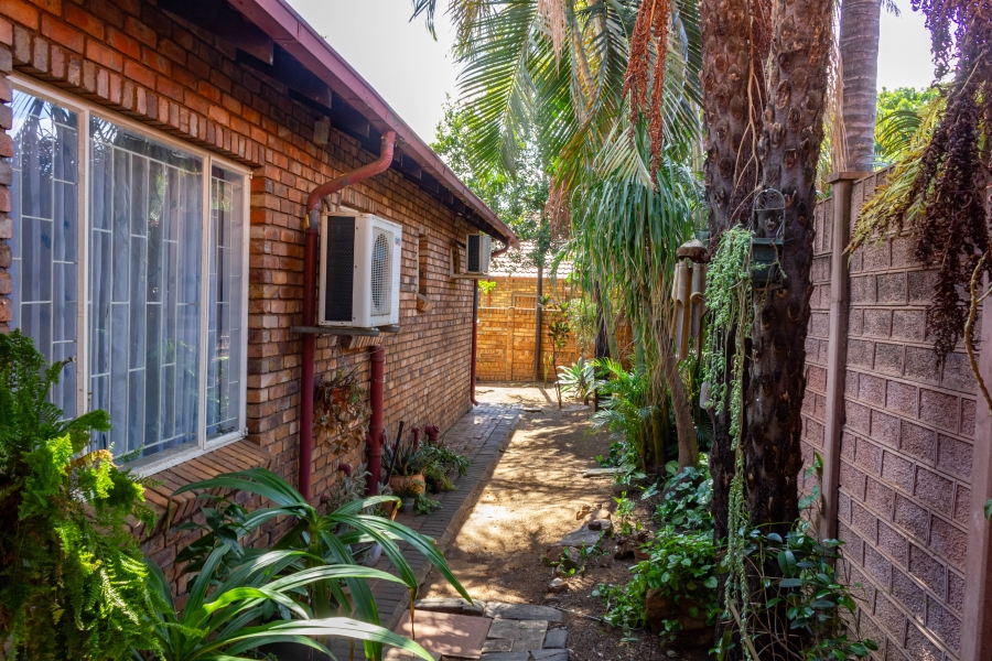 3 Bedroom Property for Sale in Ninapark Gauteng