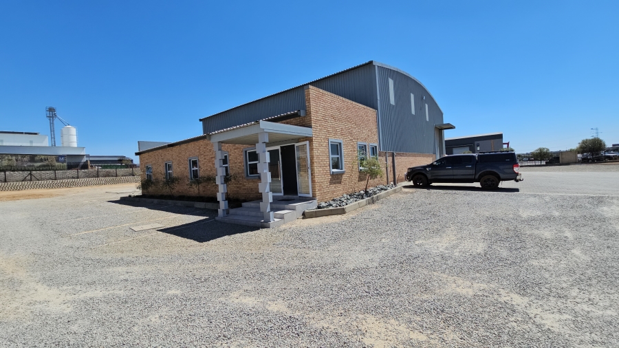 To Let commercial Property for Rent in Knoppieslaagte Gauteng