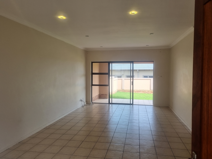 To Let 3 Bedroom Property for Rent in Valley View Estate Gauteng