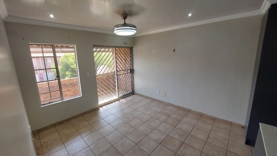 2 Bedroom Property for Sale in Clarina Gauteng