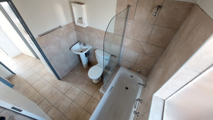2 Bedroom Property for Sale in Clarina Gauteng