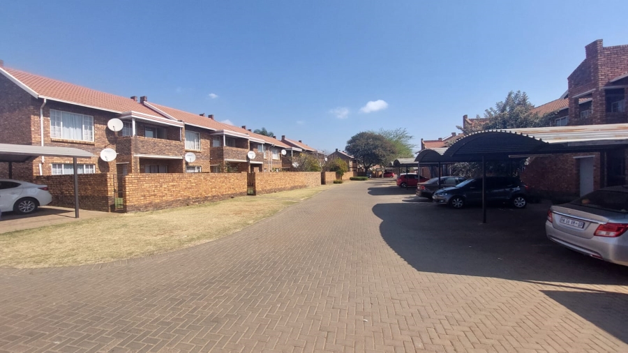 2 Bedroom Property for Sale in Clarina Gauteng
