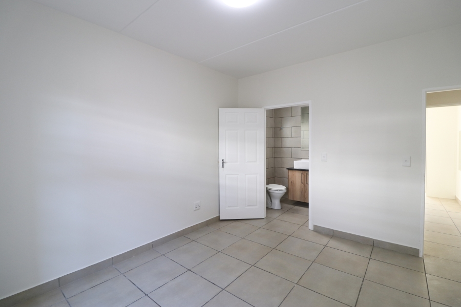 2 Bedroom Property for Sale in Edenburg Gauteng
