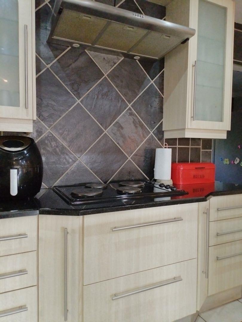To Let 3 Bedroom Property for Rent in Dayanglen Gauteng