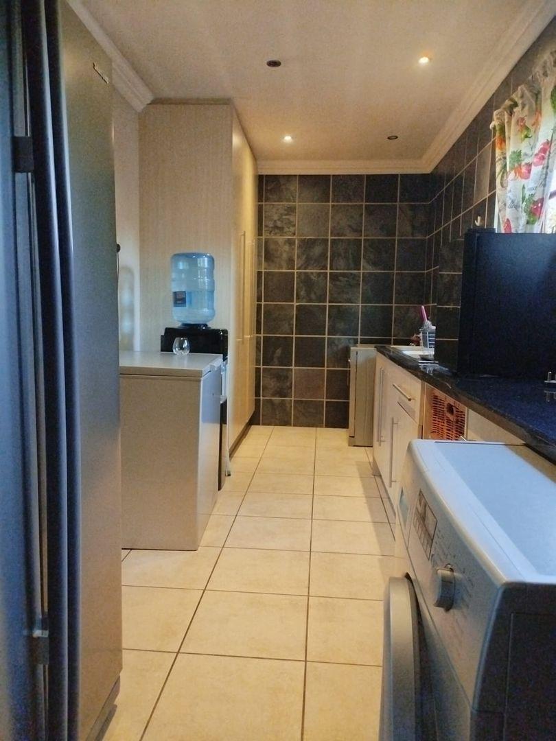 To Let 3 Bedroom Property for Rent in Dayanglen Gauteng