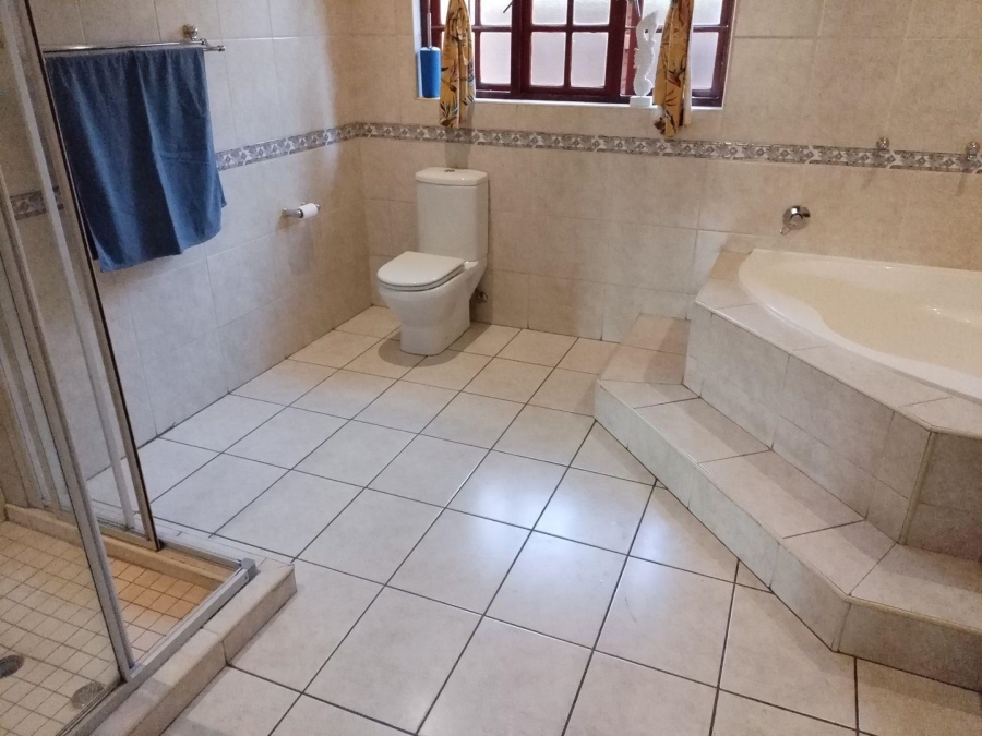 To Let 3 Bedroom Property for Rent in Dayanglen Gauteng