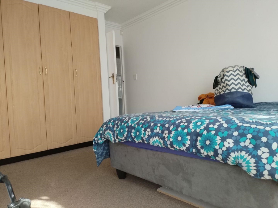 To Let 3 Bedroom Property for Rent in Dayanglen Gauteng