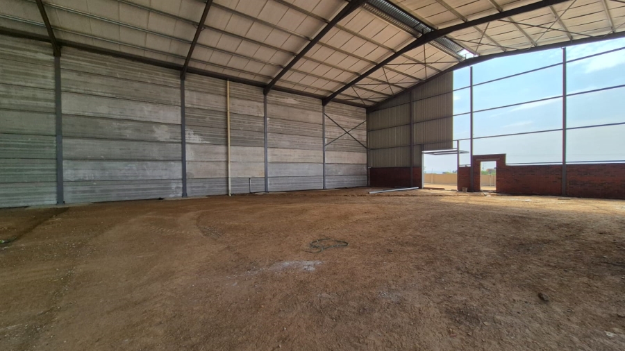 To Let commercial Property for Rent in Knoppieslaagte Gauteng