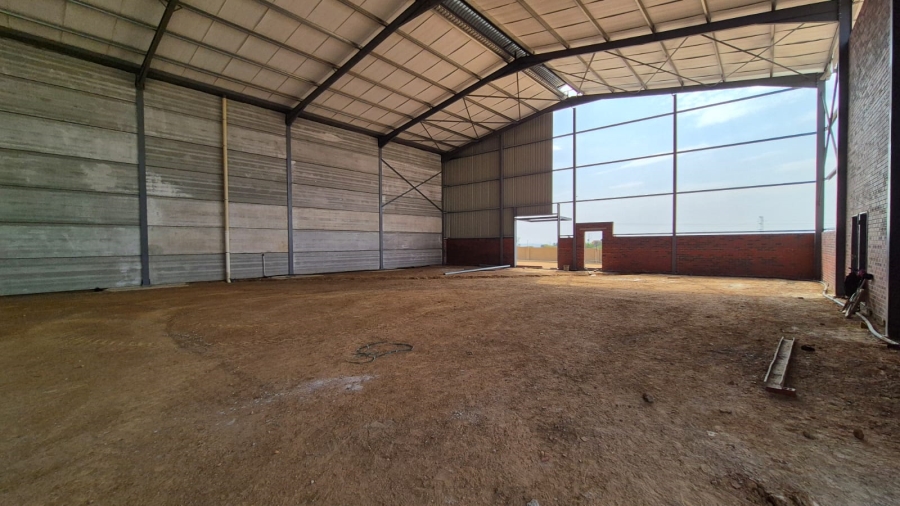 To Let commercial Property for Rent in Knoppieslaagte Gauteng