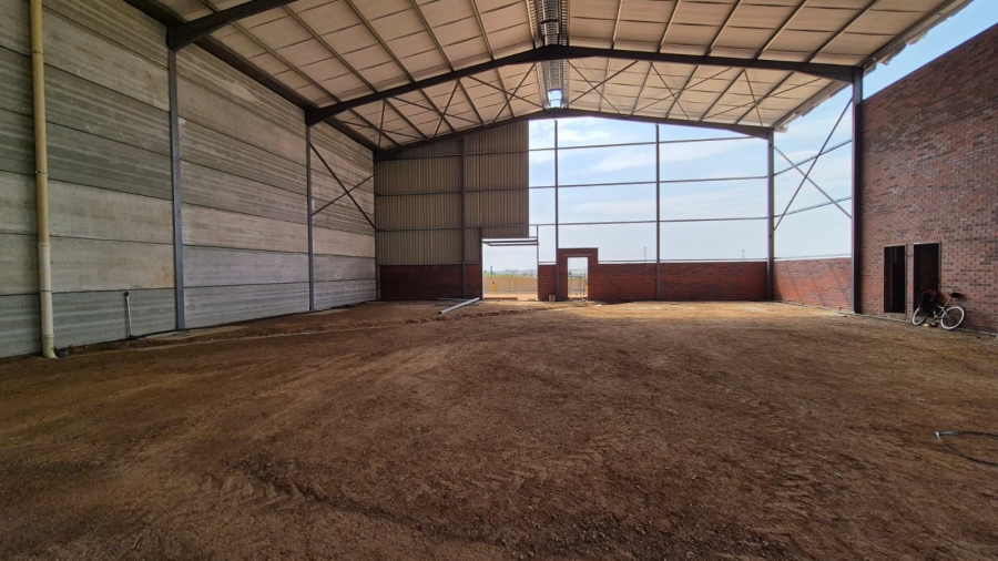 To Let commercial Property for Rent in Knoppieslaagte Gauteng