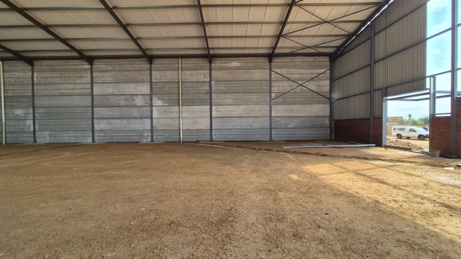 To Let commercial Property for Rent in Knoppieslaagte Gauteng