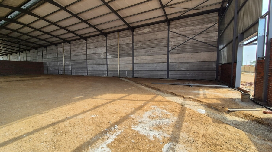 To Let commercial Property for Rent in Knoppieslaagte Gauteng