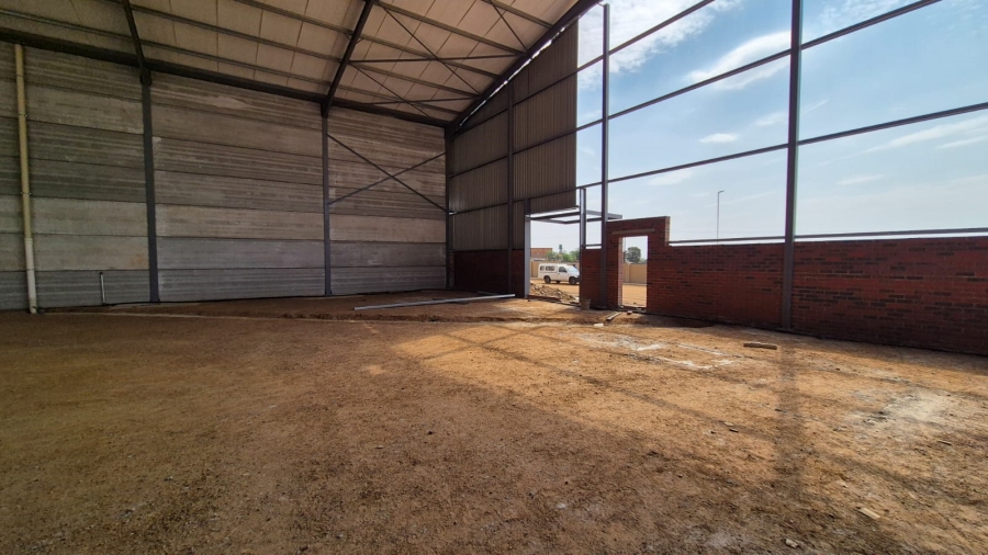 To Let commercial Property for Rent in Knoppieslaagte Gauteng