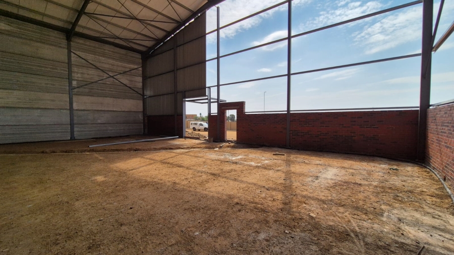 To Let commercial Property for Rent in Knoppieslaagte Gauteng