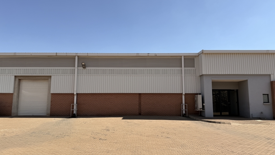 To Let commercial Property for Rent in Clayville Gauteng
