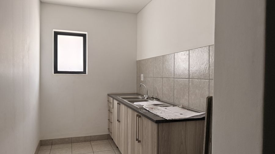 To Let commercial Property for Rent in Clayville Gauteng