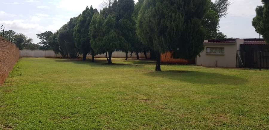 8 Bedroom Property for Sale in Winternest Gauteng