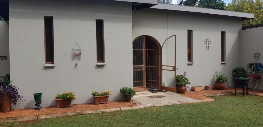 8 Bedroom Property for Sale in Winternest Gauteng