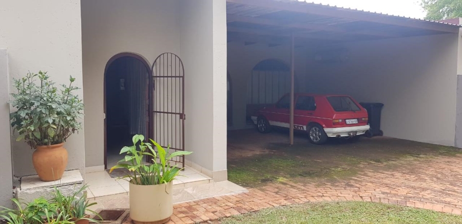 8 Bedroom Property for Sale in Winternest Gauteng