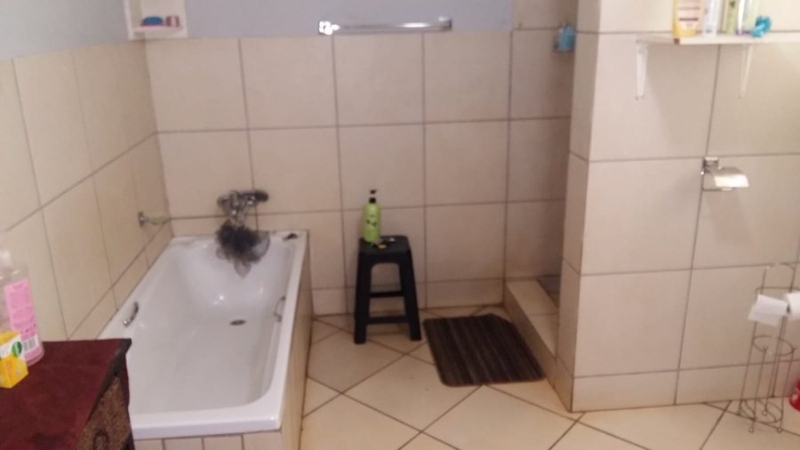 8 Bedroom Property for Sale in Winternest Gauteng