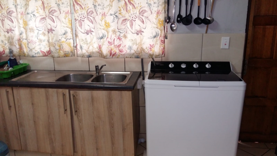 8 Bedroom Property for Sale in Winternest Gauteng