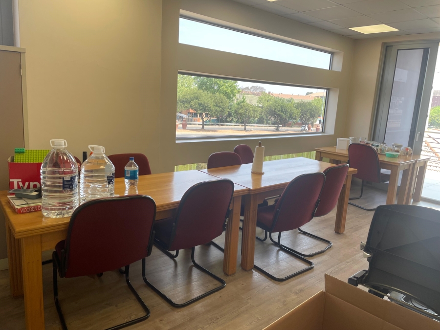 To Let commercial Property for Rent in Midridge Park Gauteng