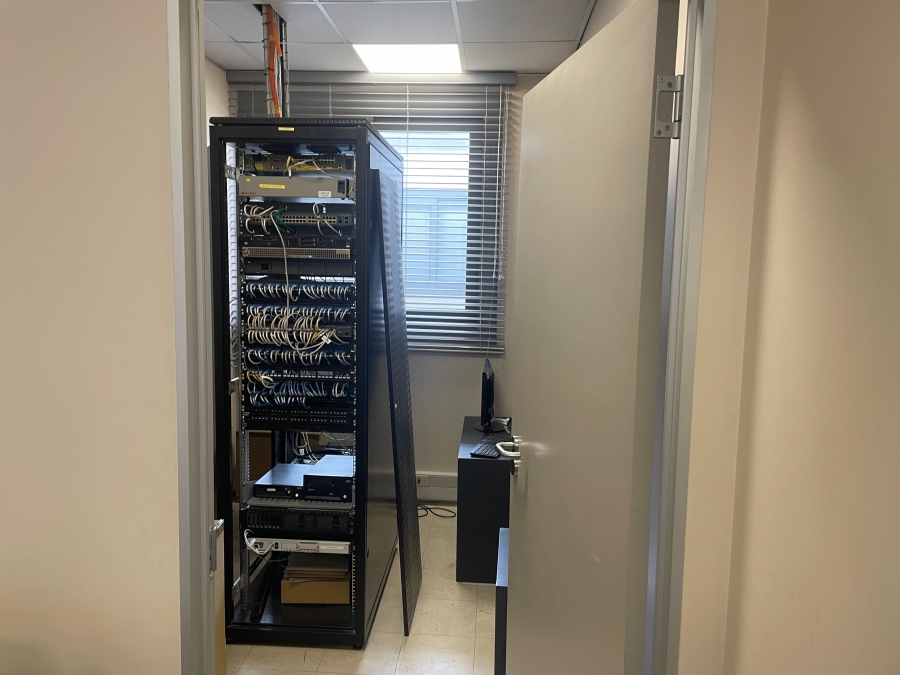 To Let commercial Property for Rent in Midridge Park Gauteng
