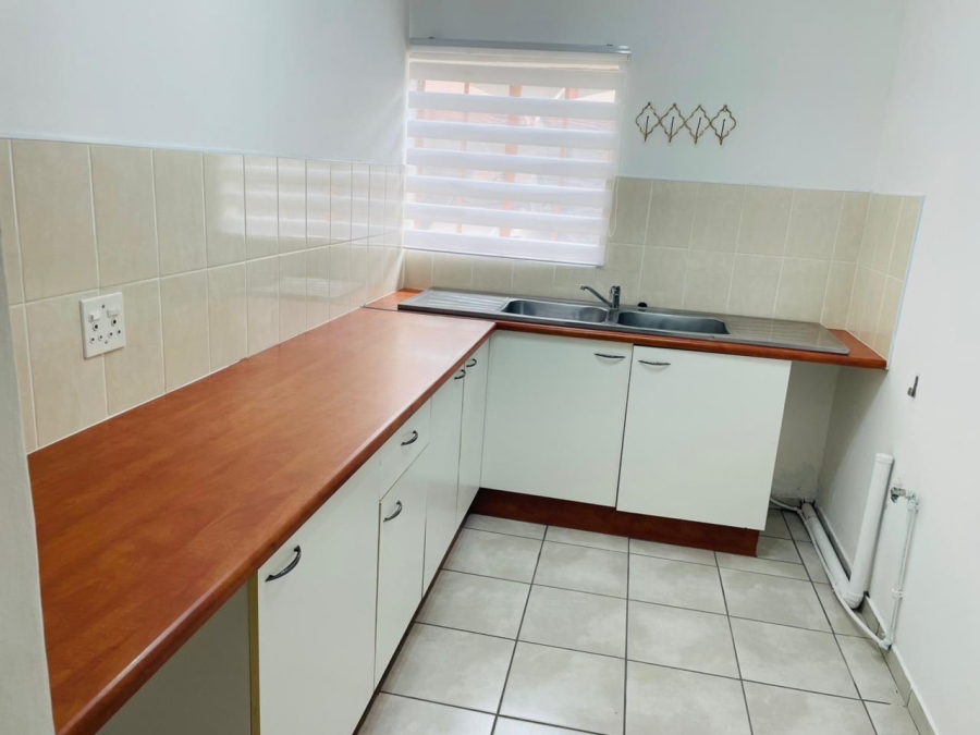 To Let commercial Property for Rent in Halfway Gardens Gauteng