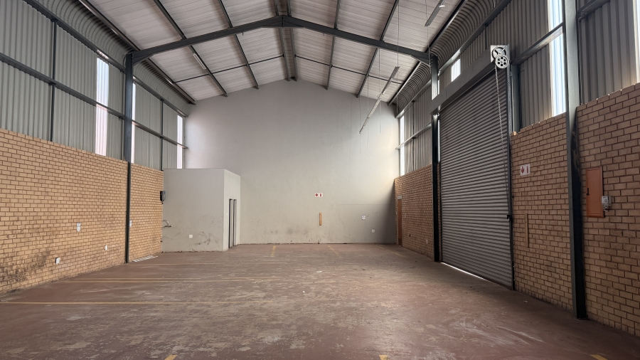 To Let commercial Property for Rent in Clayville Gauteng
