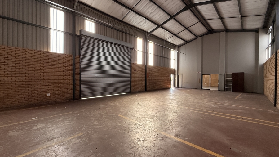 To Let commercial Property for Rent in Clayville Gauteng