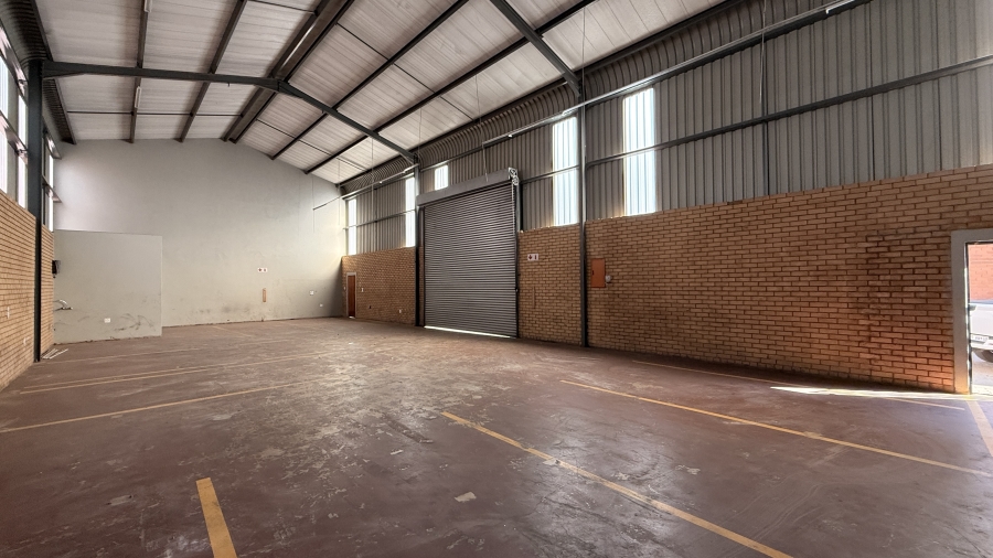 To Let commercial Property for Rent in Clayville Gauteng