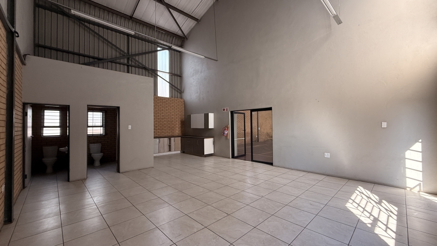 To Let commercial Property for Rent in Clayville Gauteng