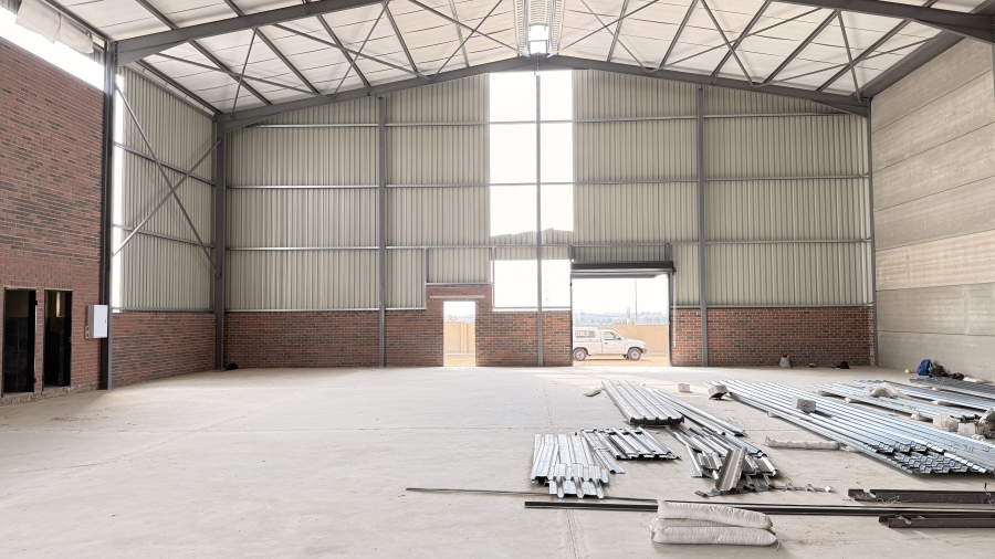 To Let commercial Property for Rent in Knoppieslaagte Gauteng