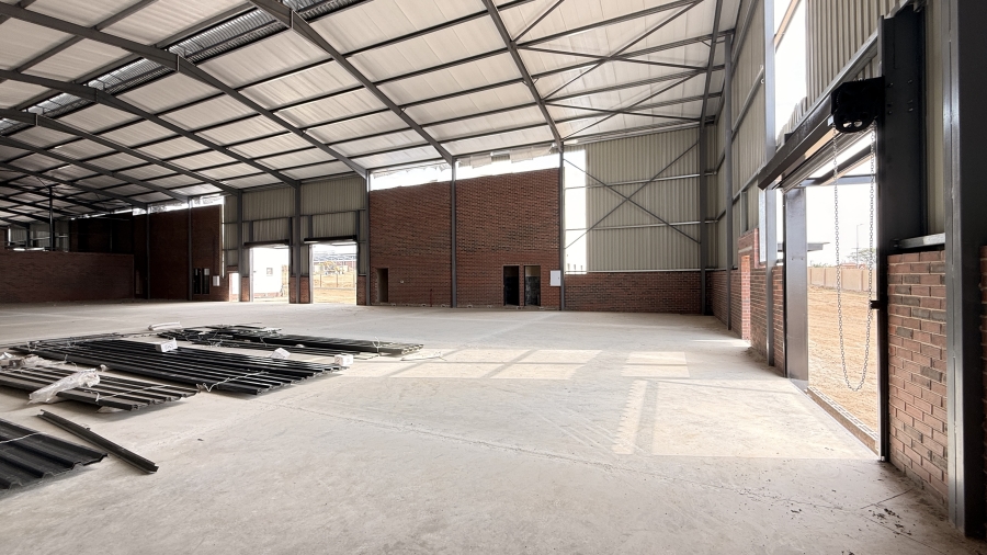 To Let commercial Property for Rent in Knoppieslaagte Gauteng