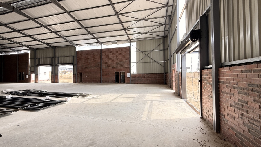 To Let commercial Property for Rent in Knoppieslaagte Gauteng