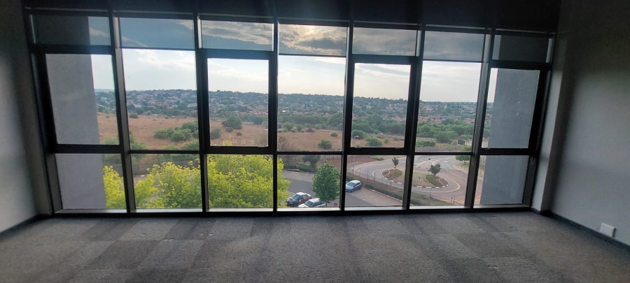 To Let commercial Property for Rent in Southdowns Estate Gauteng