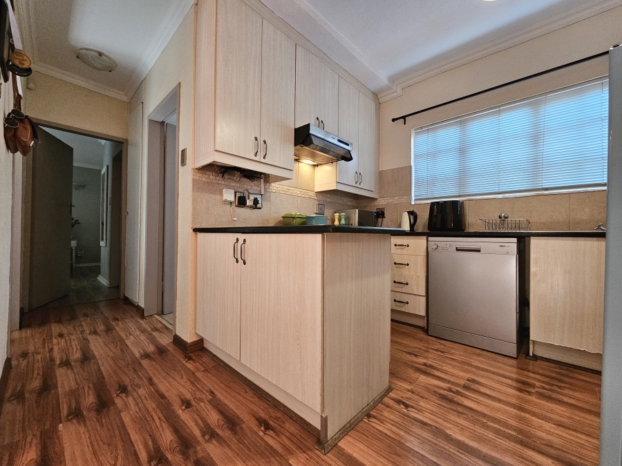 2 Bedroom Property for Sale in Faerie Glen Gauteng