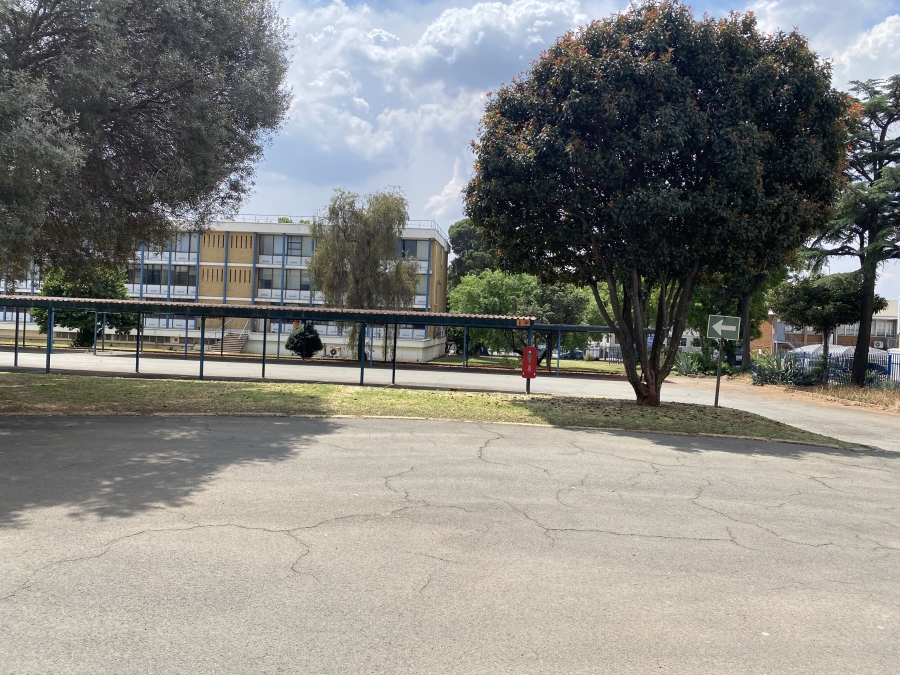 To Let commercial Property for Rent in Spartan Gauteng