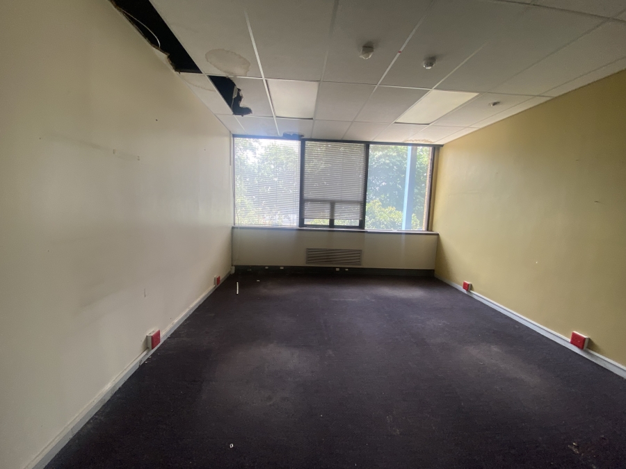 To Let commercial Property for Rent in Spartan Gauteng