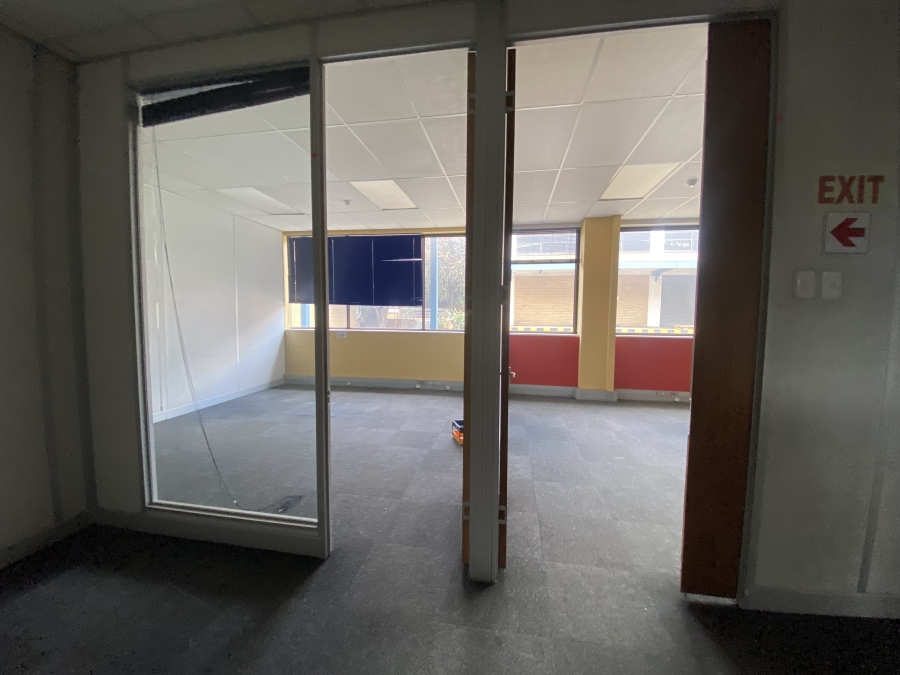 To Let commercial Property for Rent in Spartan Gauteng