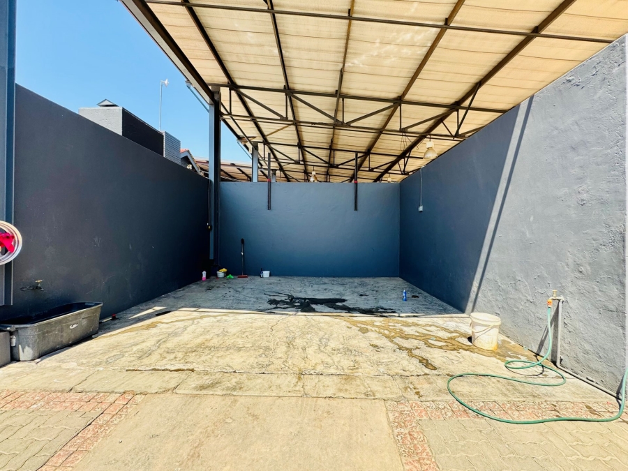 Commercial Property for Sale in Annlin Gauteng