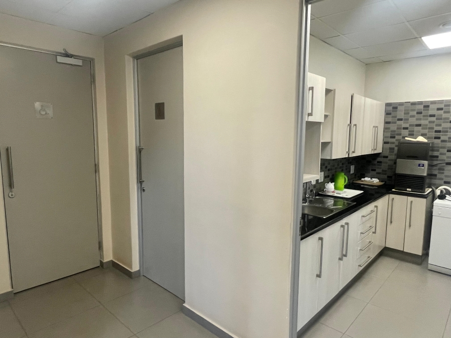 To Let commercial Property for Rent in Midridge Park Gauteng